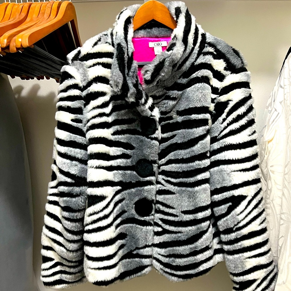 Amazing Animal Print Faux Fur Coat
